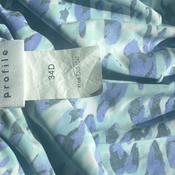 Profile Tankini with Underwire Built in Bra Size 34D - Picture 7 of 7